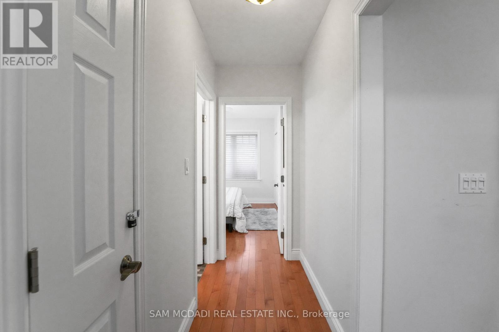 64 Wanita Road, Mississauga, Ontario  L5G 1B6 - Photo 16 - W12536524