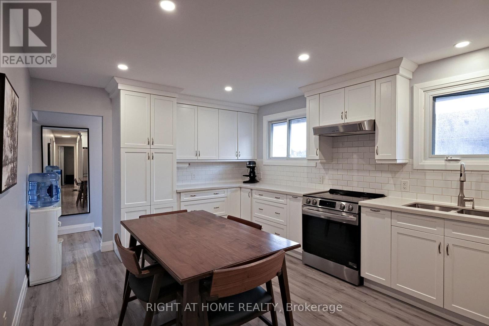 72 Claymore Crescent, Oshawa, Ontario  L1G 6G2 - Photo 6 - E12531808