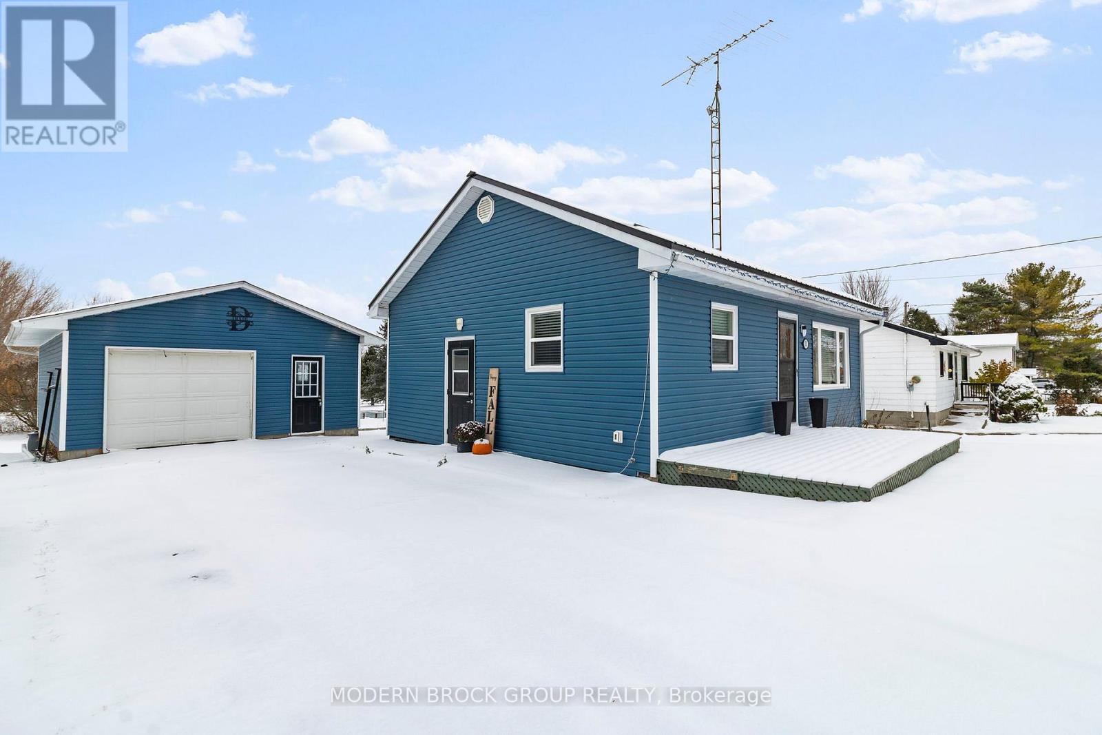 11 Main Street W, Athens, Ontario K0E 1B0 - Photo 10 - X12536826