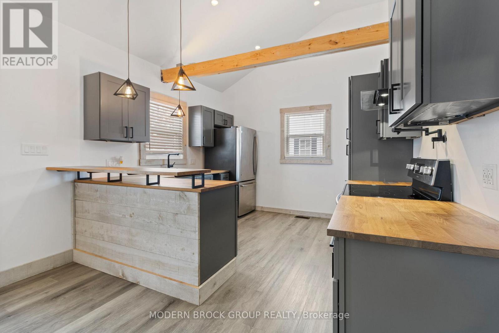 11 Main Street W, Athens, Ontario K0E 1B0 - Photo 11 - X12536826