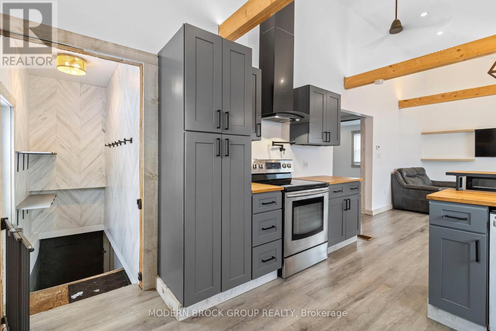 11 Main Street W, Athens, Ontario K0E 1B0 - Photo 20 - X12536826