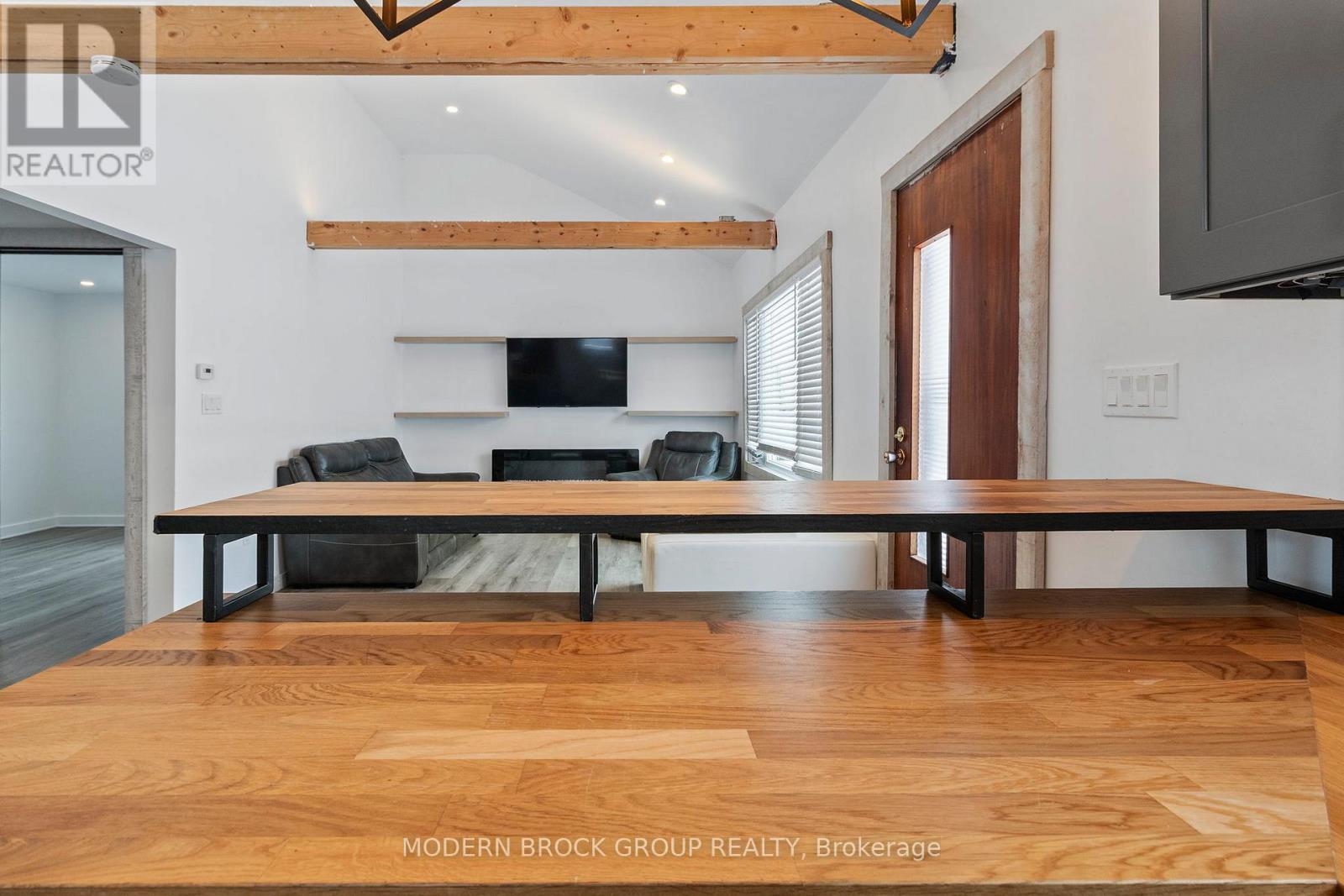 11 Main Street W, Athens, Ontario K0E 1B0 - Photo 21 - X12536826