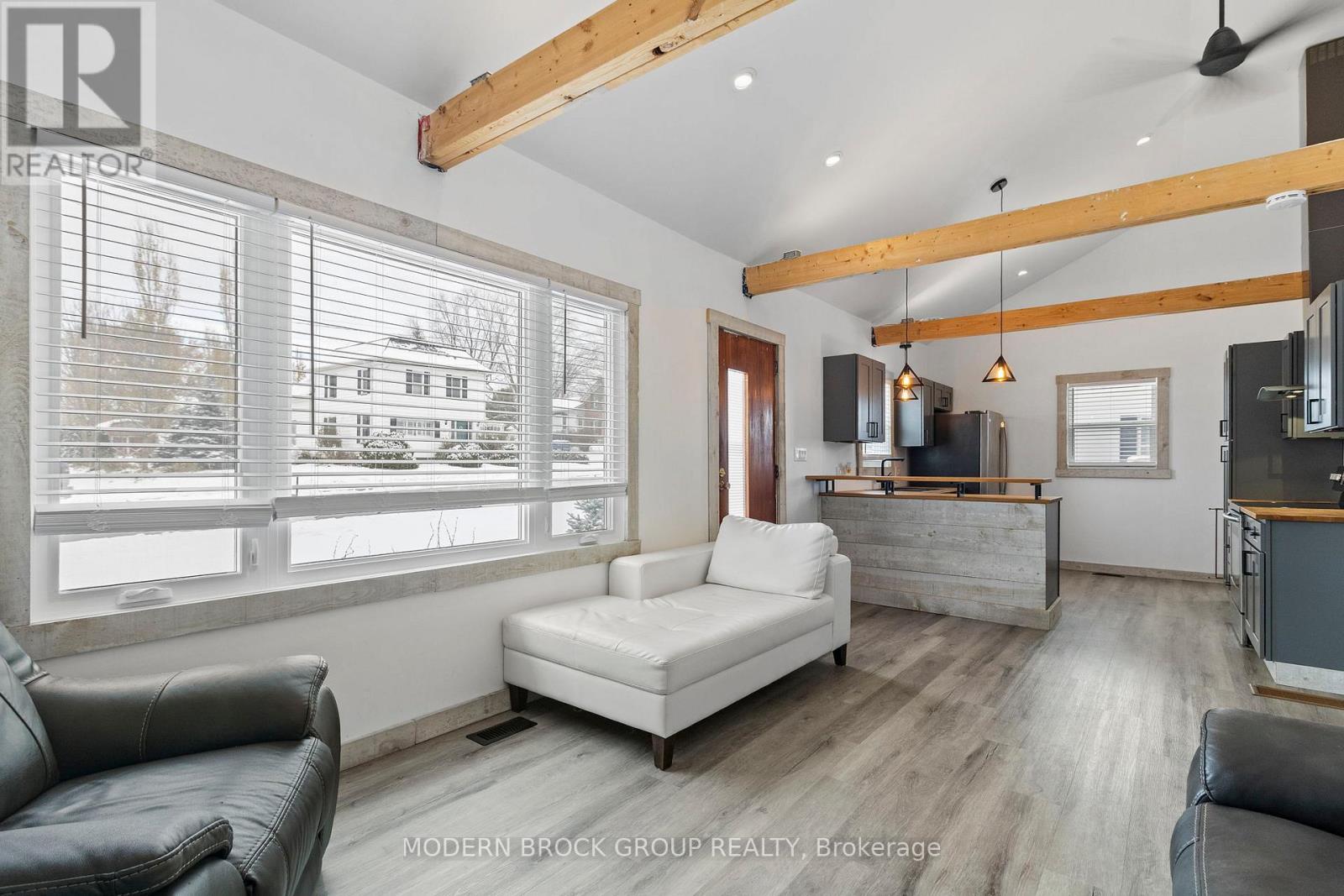 11 Main Street W, Athens, Ontario K0E 1B0 - Photo 26 - X12536826