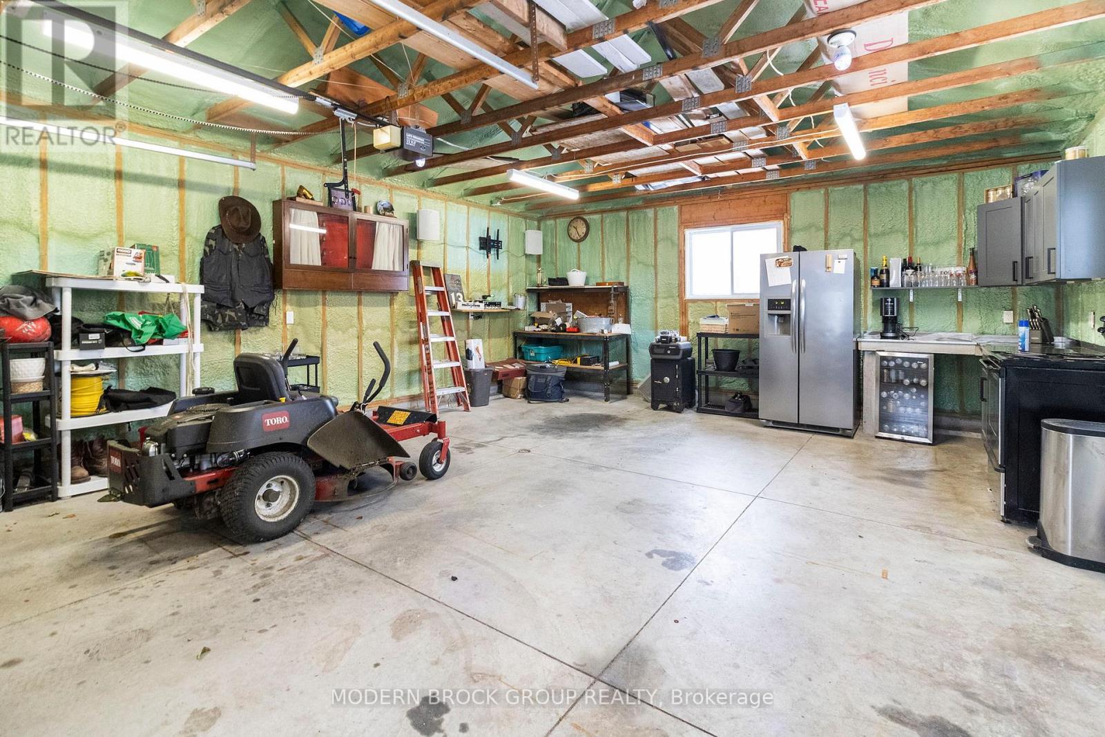 11 Main Street W, Athens, Ontario K0E 1B0 - Photo 42 - X12536826