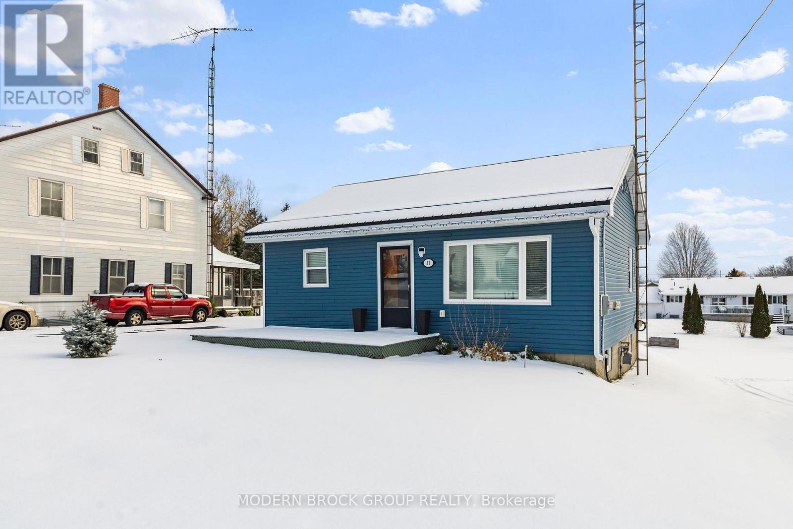 11 Main Street W, Athens, Ontario K0E 1B0 - Photo 49 - X12536826