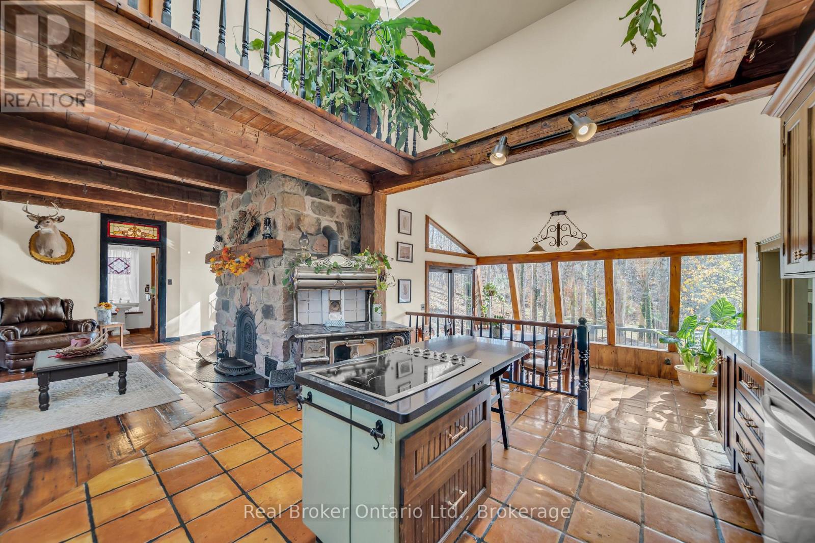 4766 Hyndman Drive, Southwest Middlesex, Ontario  N0L 1A0 - Photo 12 - X12536564