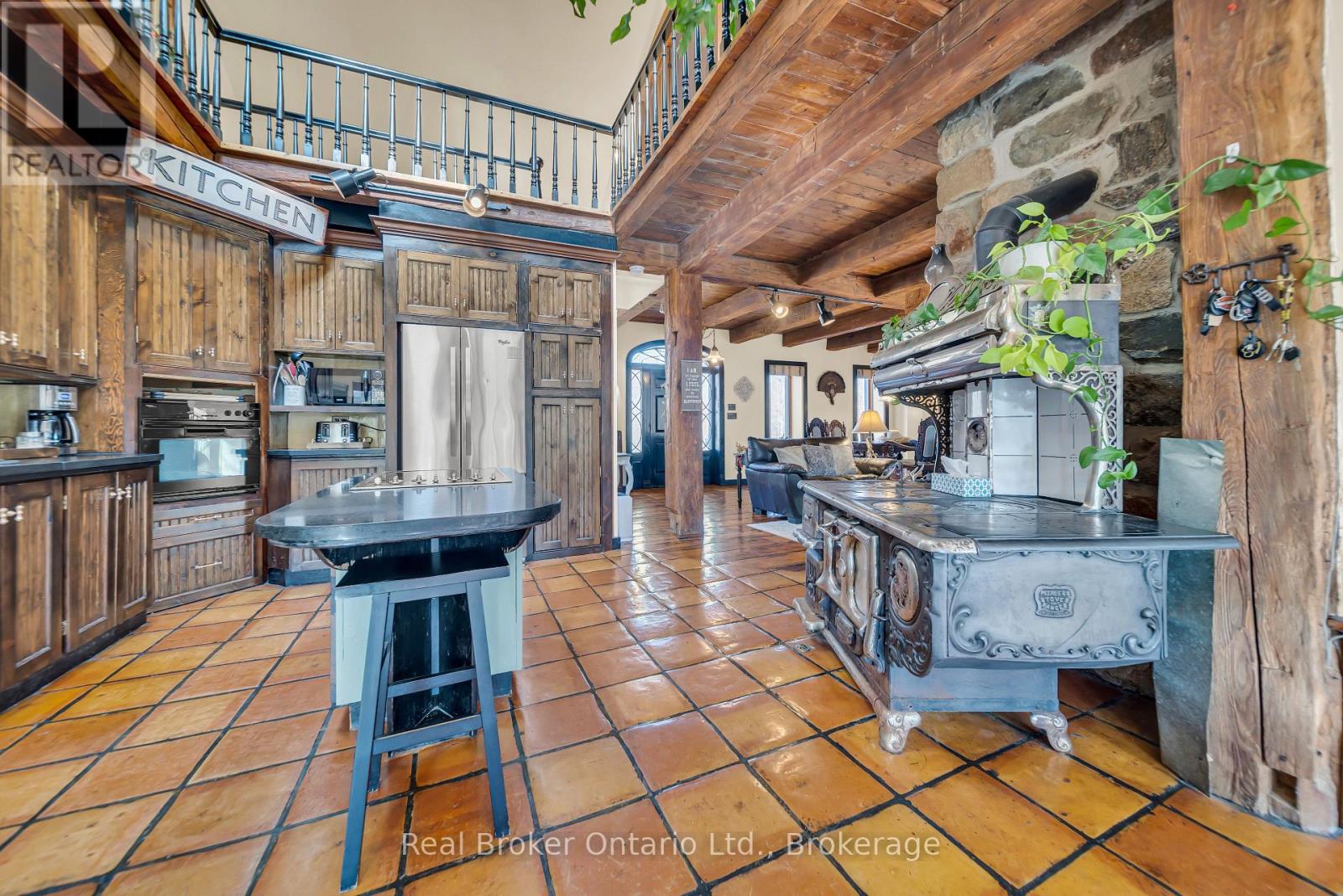 4766 Hyndman Drive, Southwest Middlesex, Ontario  N0L 1A0 - Photo 13 - X12536564