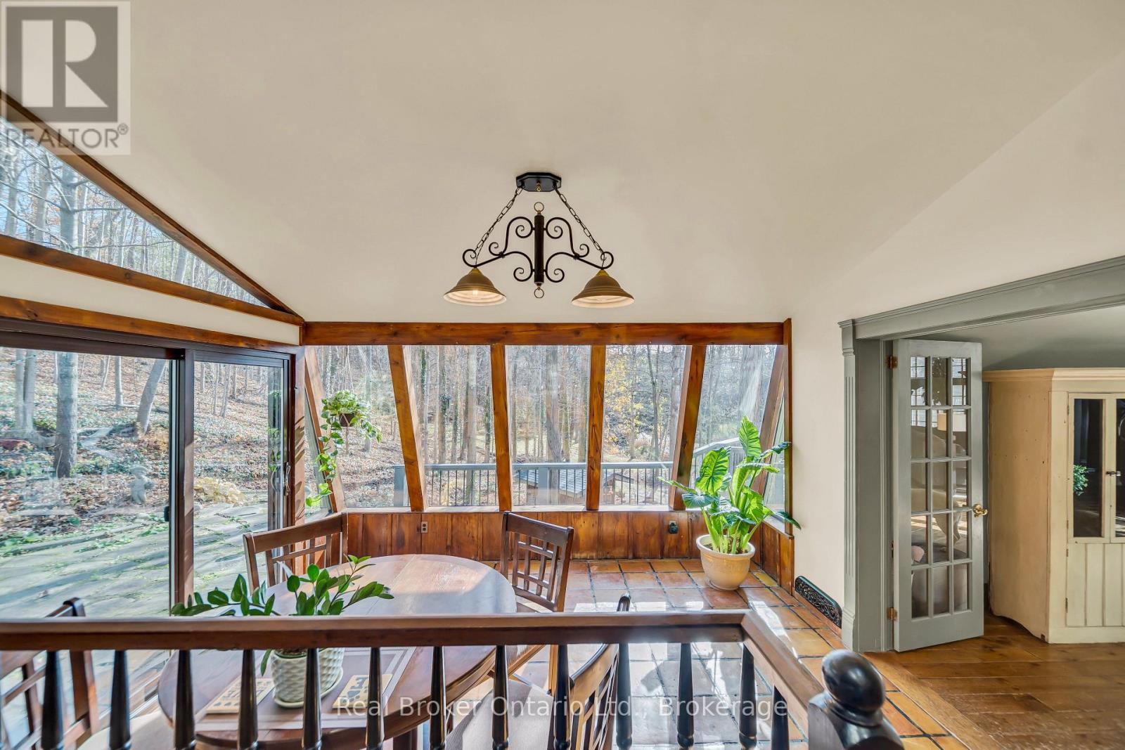 4766 Hyndman Drive, Southwest Middlesex, Ontario  N0L 1A0 - Photo 17 - X12536564