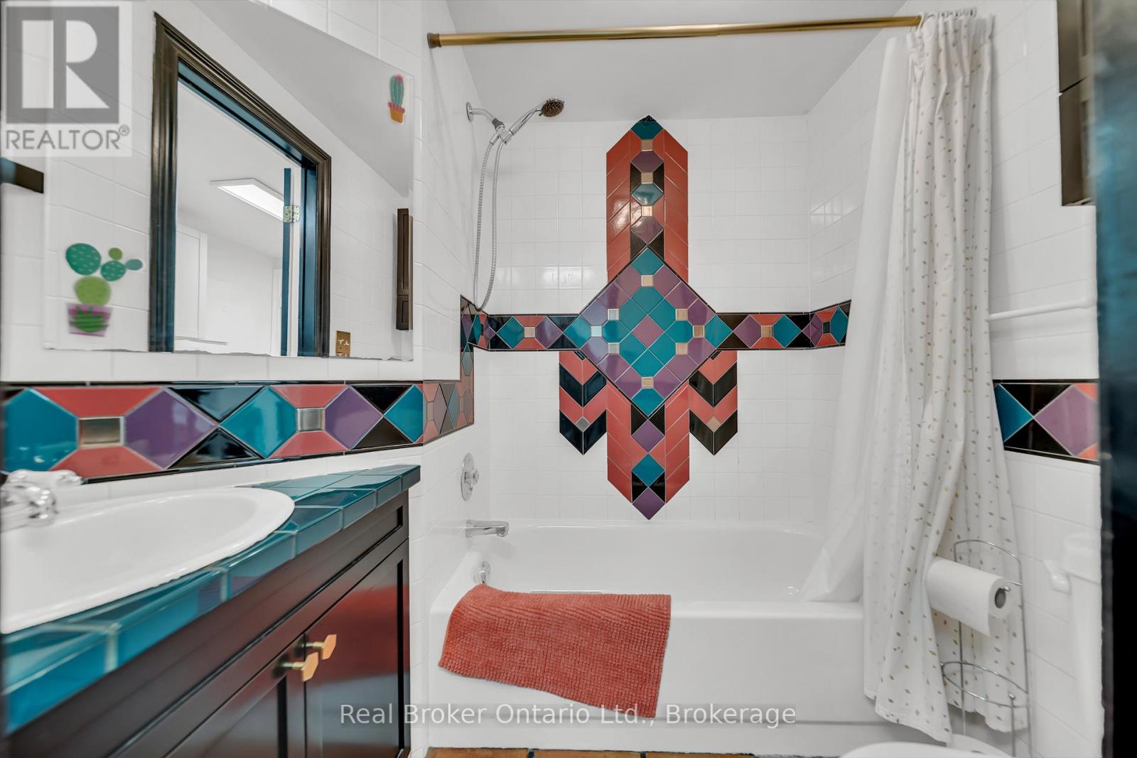 4766 Hyndman Drive, Southwest Middlesex, Ontario  N0L 1A0 - Photo 28 - X12536564