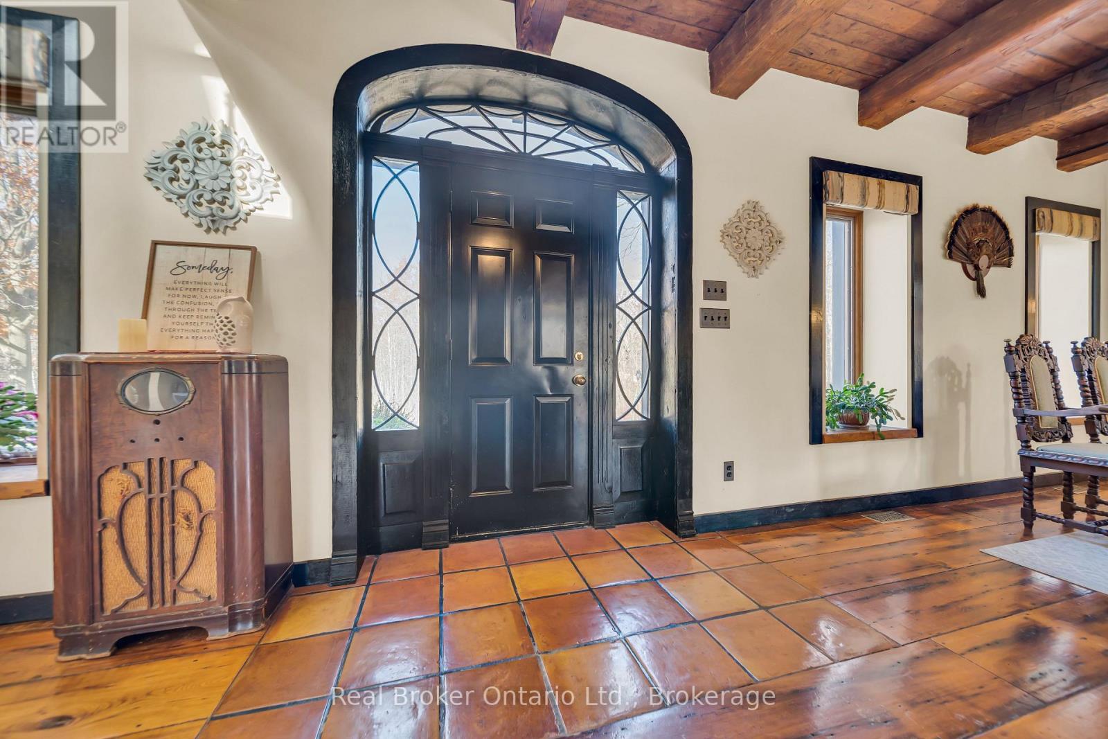 4766 Hyndman Drive, Southwest Middlesex, Ontario  N0L 1A0 - Photo 4 - X12536564