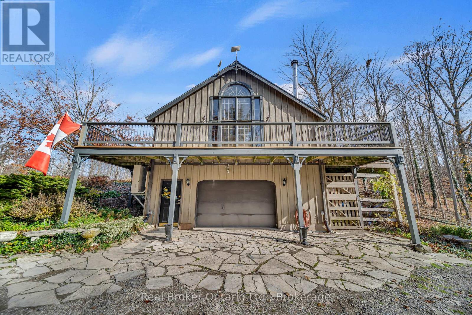 4766 Hyndman Drive, Southwest Middlesex, Ontario  N0L 1A0 - Photo 50 - X12536564