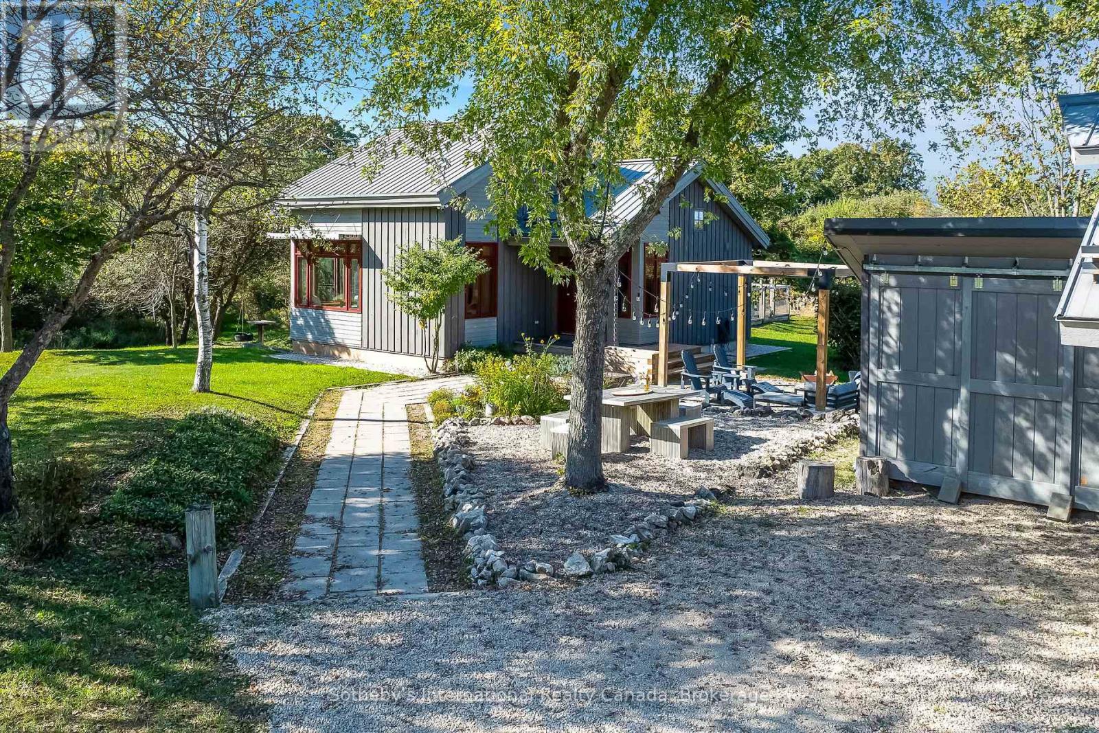 797462 East Back Line, Chatsworth, Ontario  N0H 1G0 - Photo 2 - X12536736