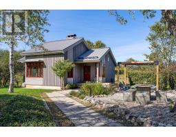 797462 East Back Line, Chatsworth, Ca