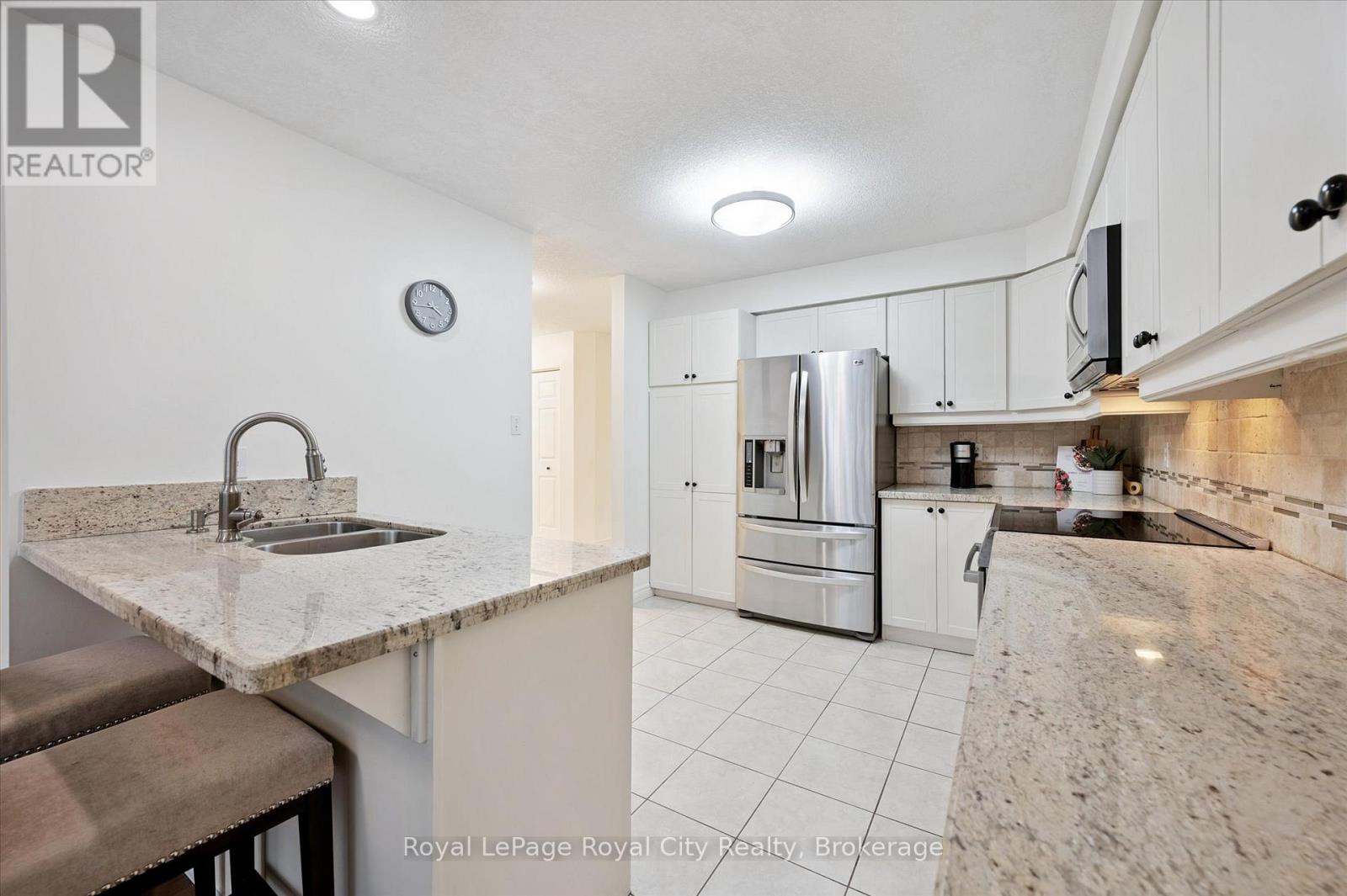 92 Schroder Crescent, Guelph, Ontario  N1E 7B4 - Photo 17 - X12536770