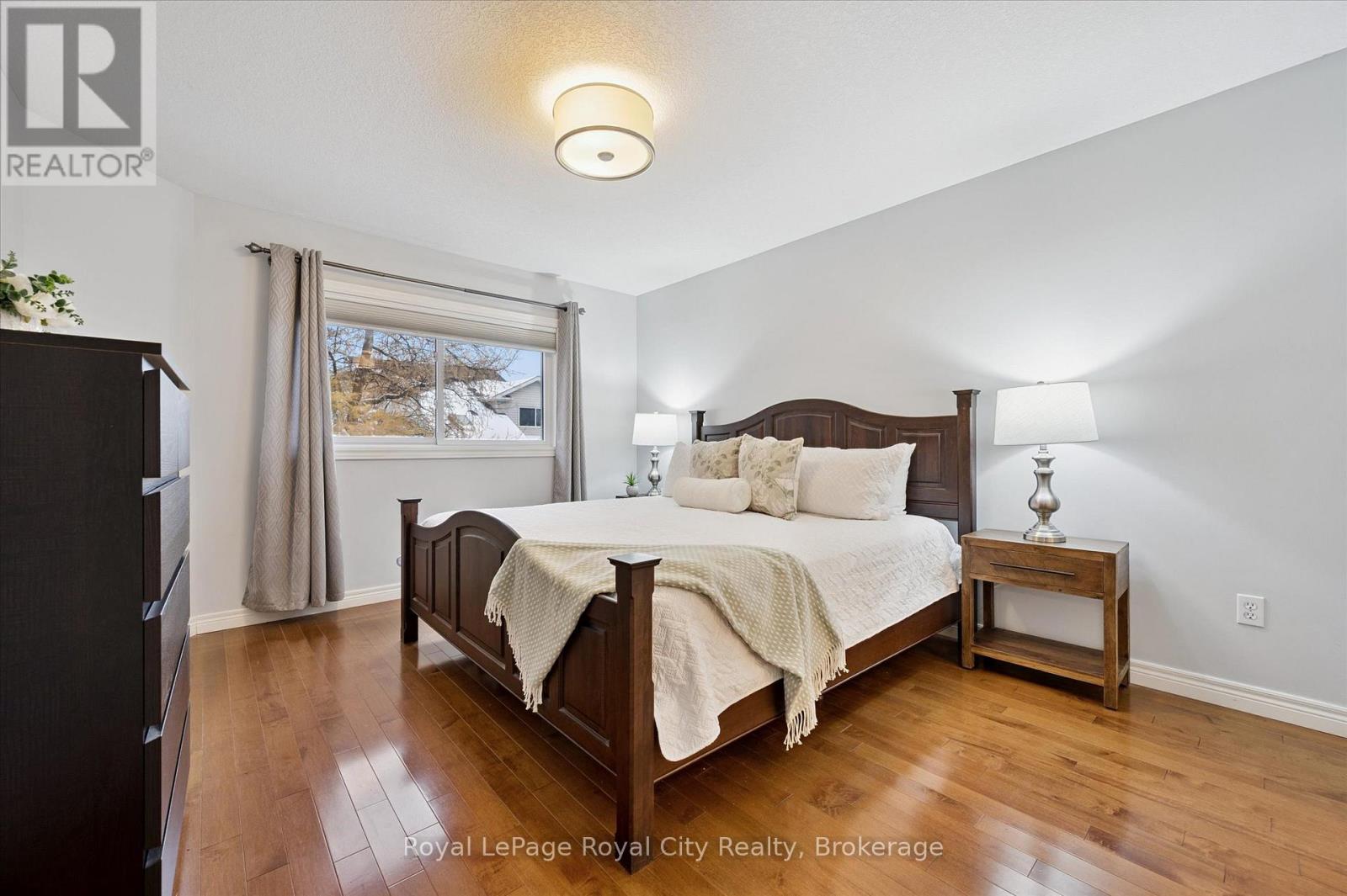 92 Schroder Crescent, Guelph, Ontario  N1E 7B4 - Photo 20 - X12536770