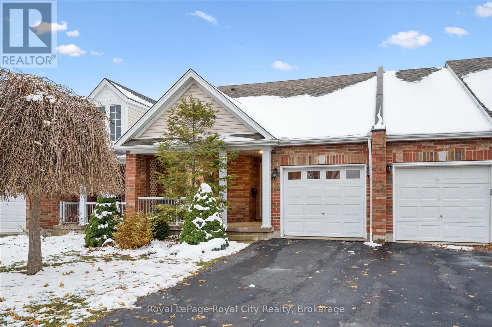 92 Schroder Crescent, Guelph, Ontario  N1E 7B4 - Photo 3 - X12536770