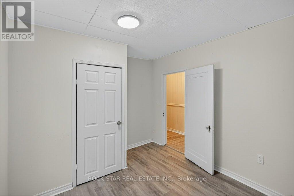 71 Teal Avenue, Hamilton, Ontario  L8E 3B3 - Photo 19 - X12536412