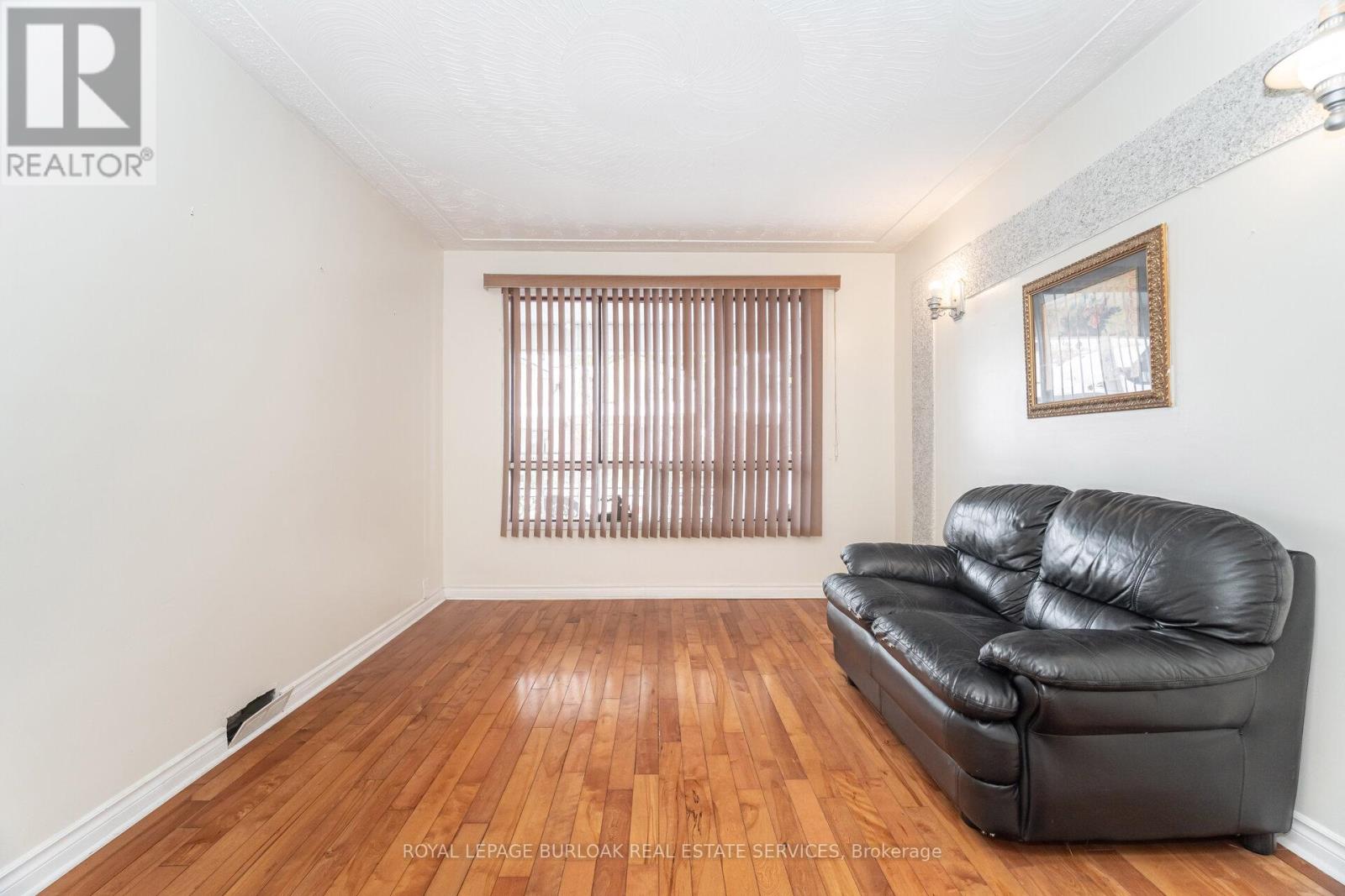 163 Connaught Avenue N, Hamilton, Ontario  L8L 6Z4 - Photo 13 - X12536438