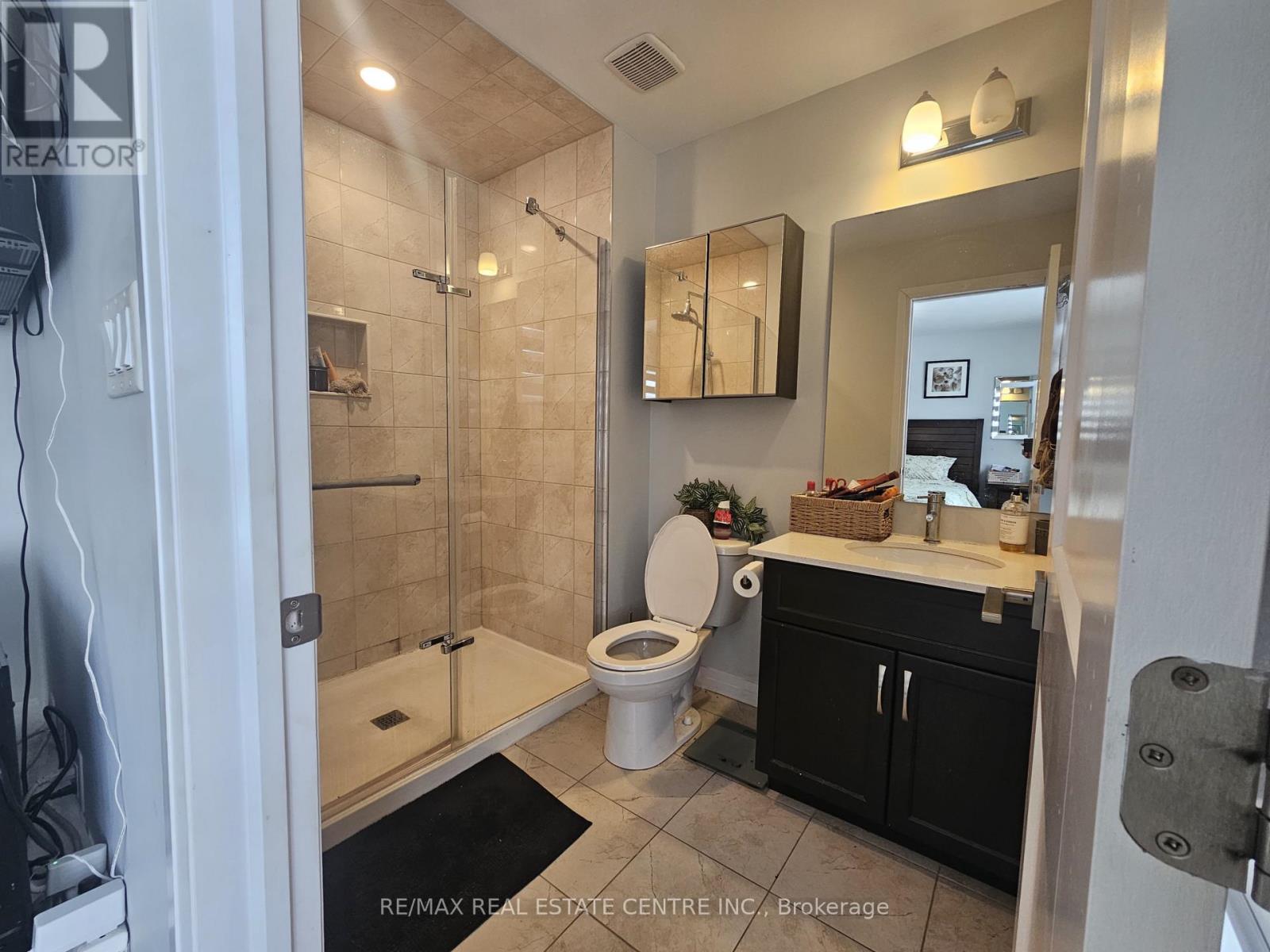 213 - 30 Times Square Boulevard S, Hamilton, Ontario  L8J 0M1 - Photo 13 - X12536446