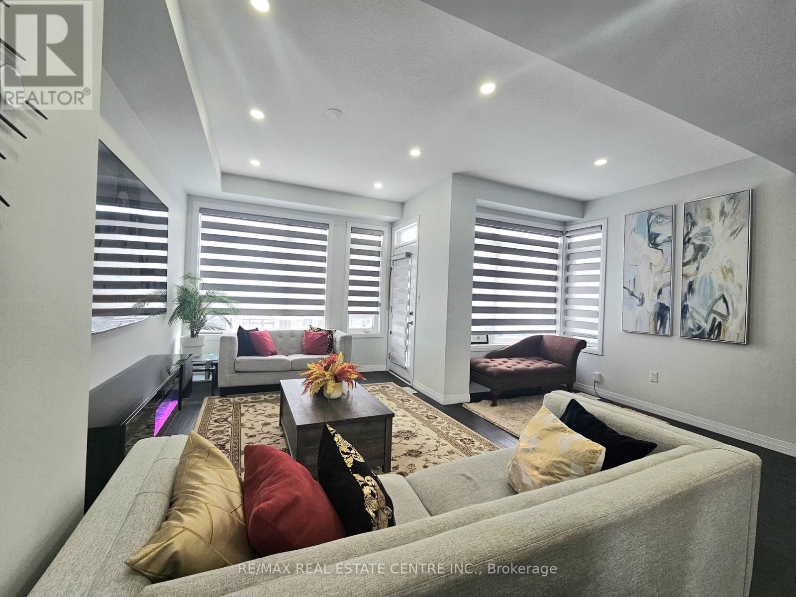 213 - 30 Times Square Boulevard S, Hamilton, Ontario  L8J 0M1 - Photo 20 - X12536446