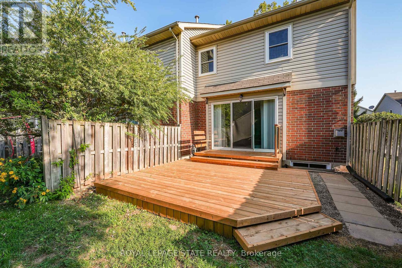 9 - 55 Kerman Avenue, Grimsby, Ontario  L3M 5G1 - Photo 2 - X12536494