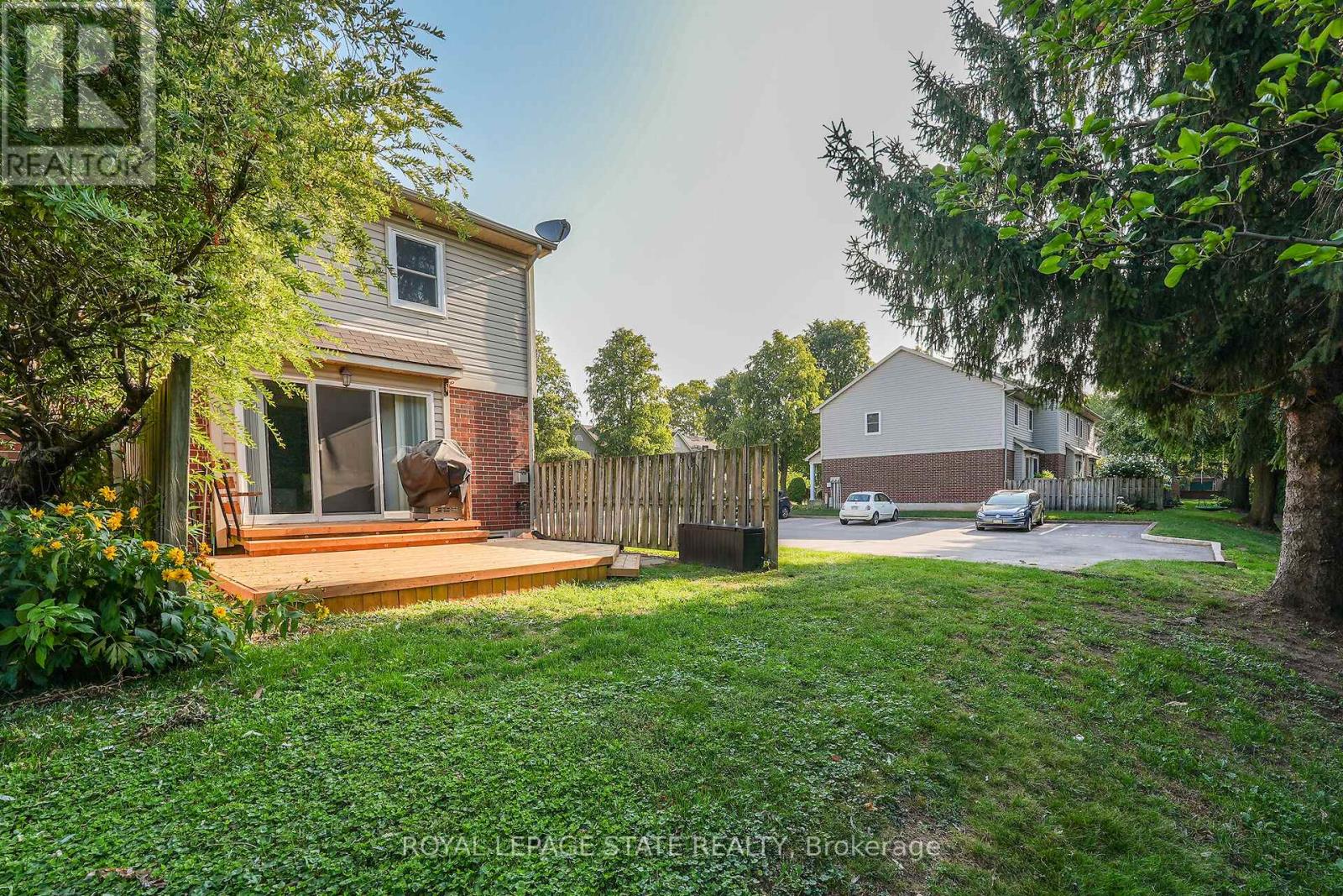 9 - 55 Kerman Avenue, Grimsby, Ontario  L3M 5G1 - Photo 27 - X12536494