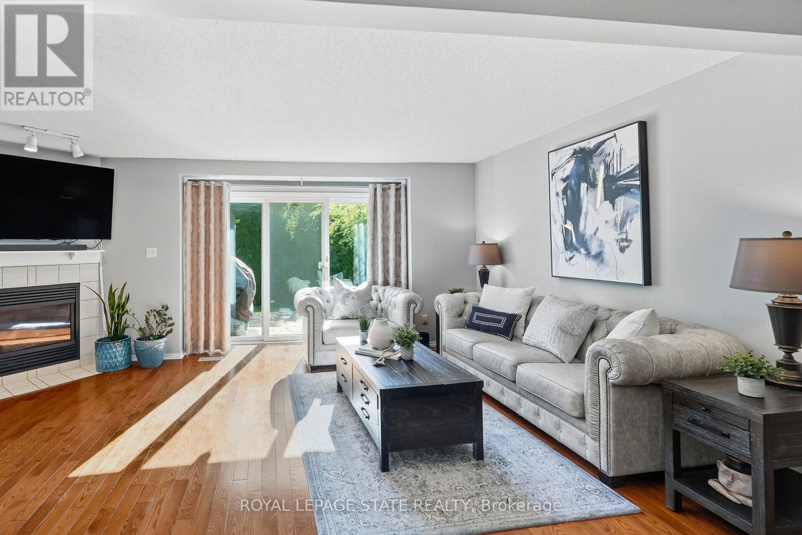 9 - 55 Kerman Avenue, Grimsby, Ontario  L3M 5G1 - Photo 6 - X12536494