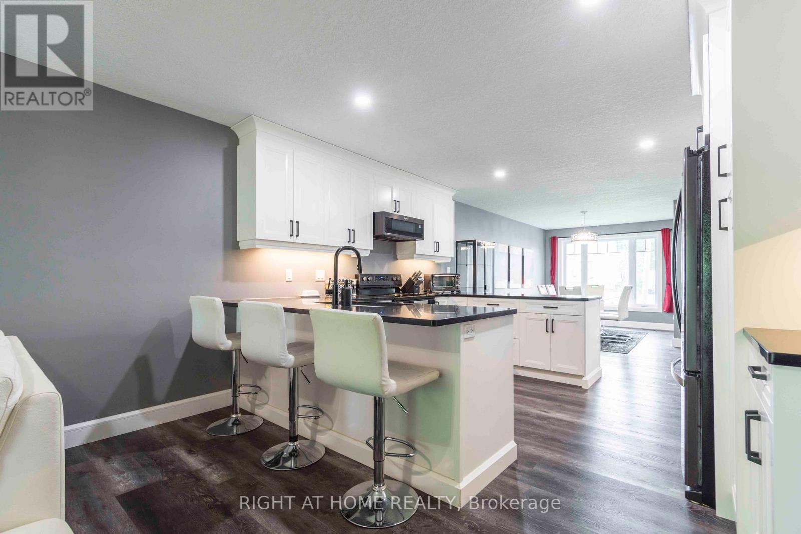 72 Gordon Street, Belleville, Ontario  K8P 3E8 - Photo 13 - X12536528