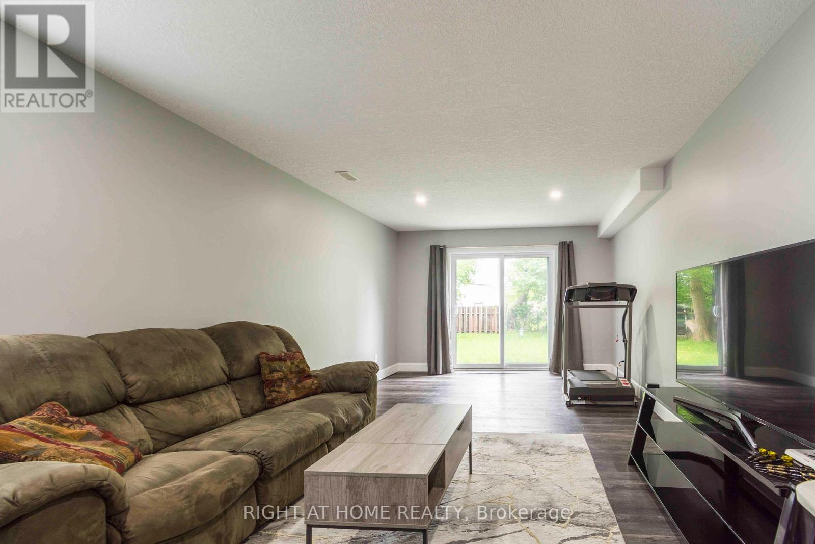 72 Gordon Street, Belleville, Ontario  K8P 3E8 - Photo 25 - X12536528