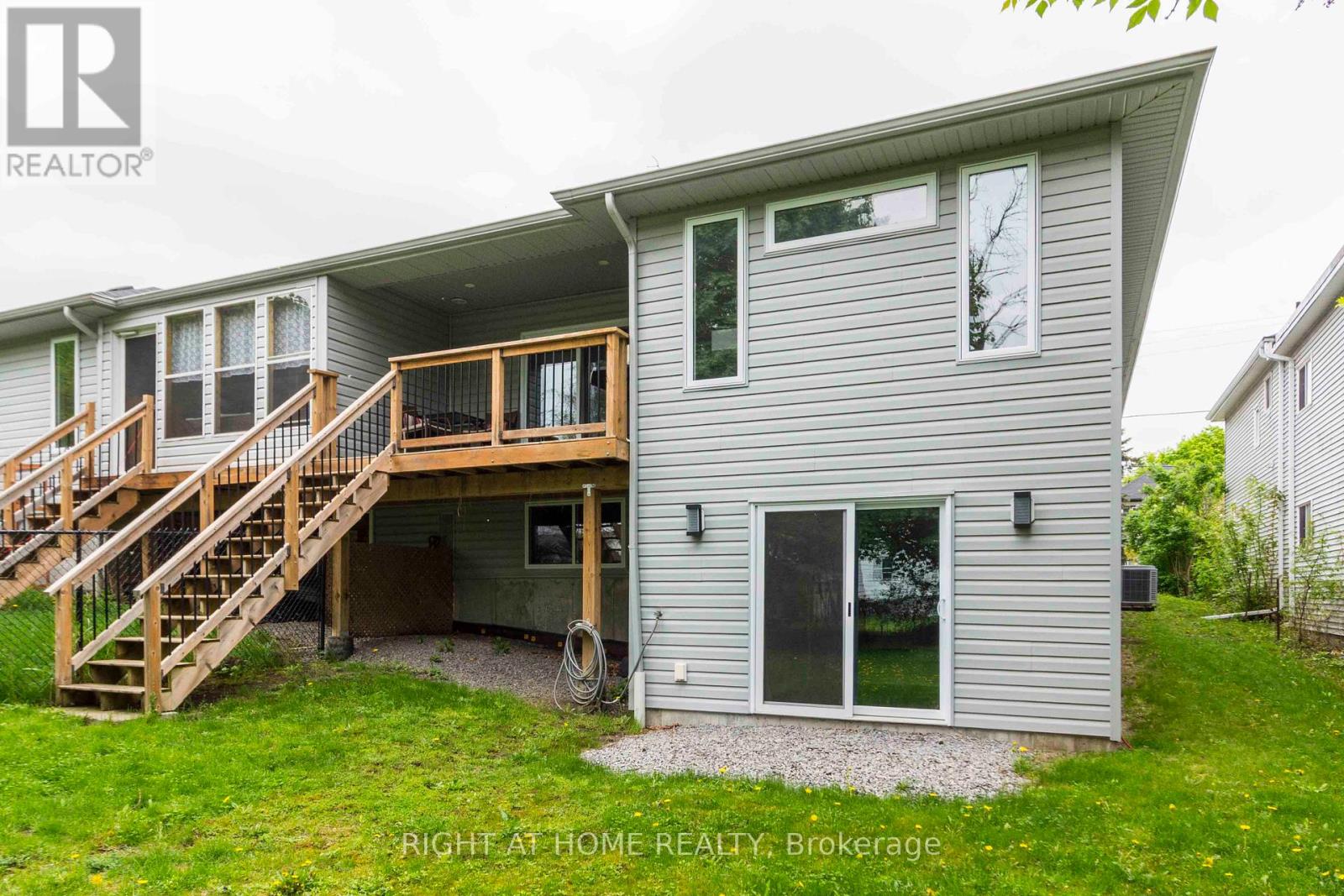 72 Gordon Street, Belleville, Ontario  K8P 3E8 - Photo 31 - X12536528