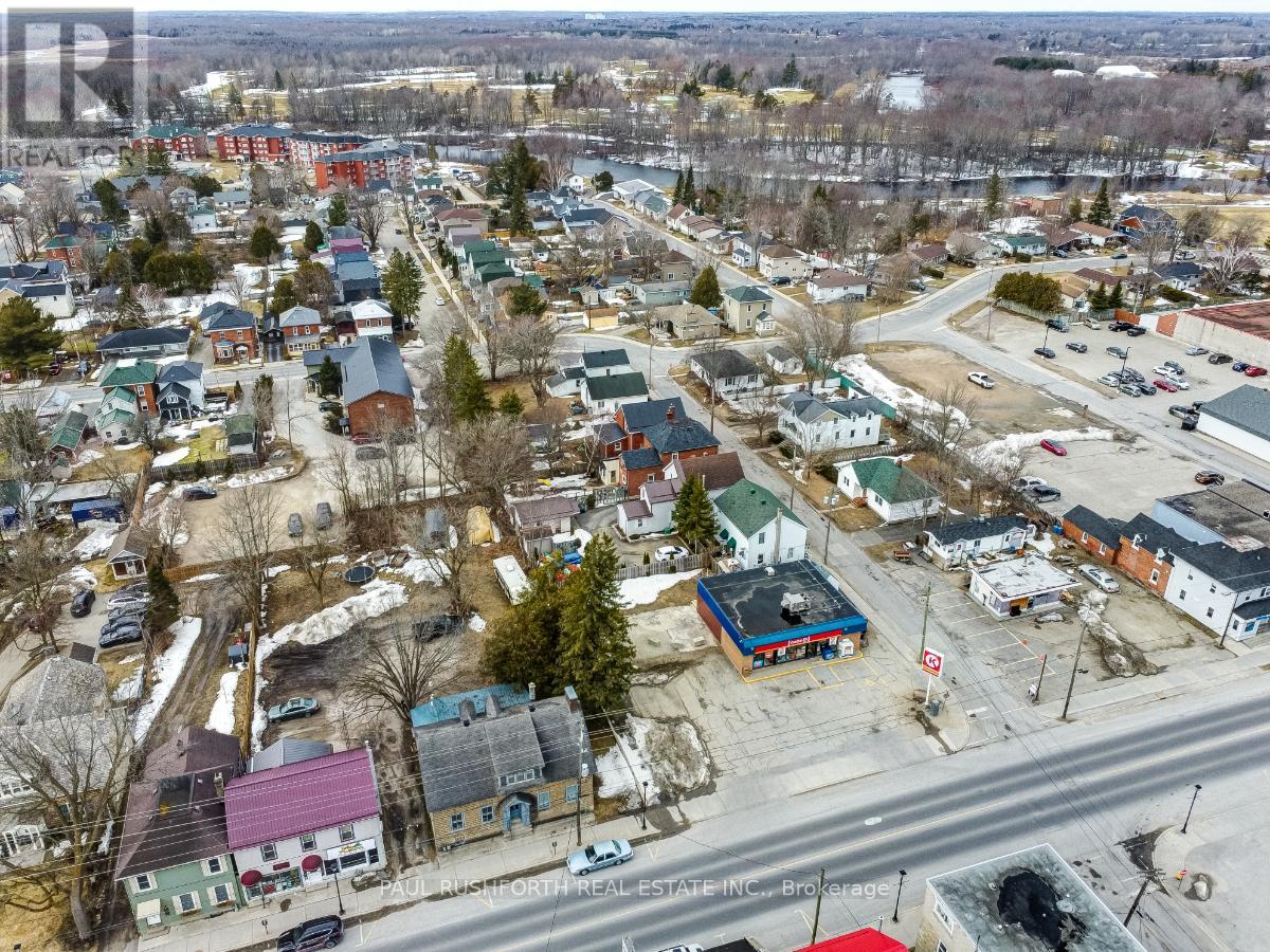 28 Wilson Street W, Perth, Ontario  K7H 2M9 - Photo 6 - X12117010