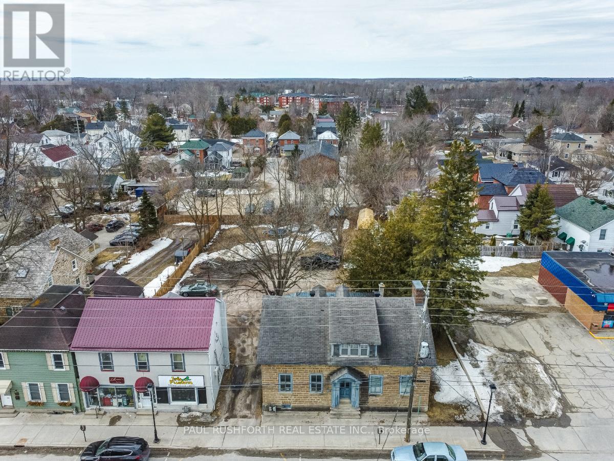 28 Wilson Street W, Perth, Ontario  K7H 2M9 - Photo 3 - X12117010