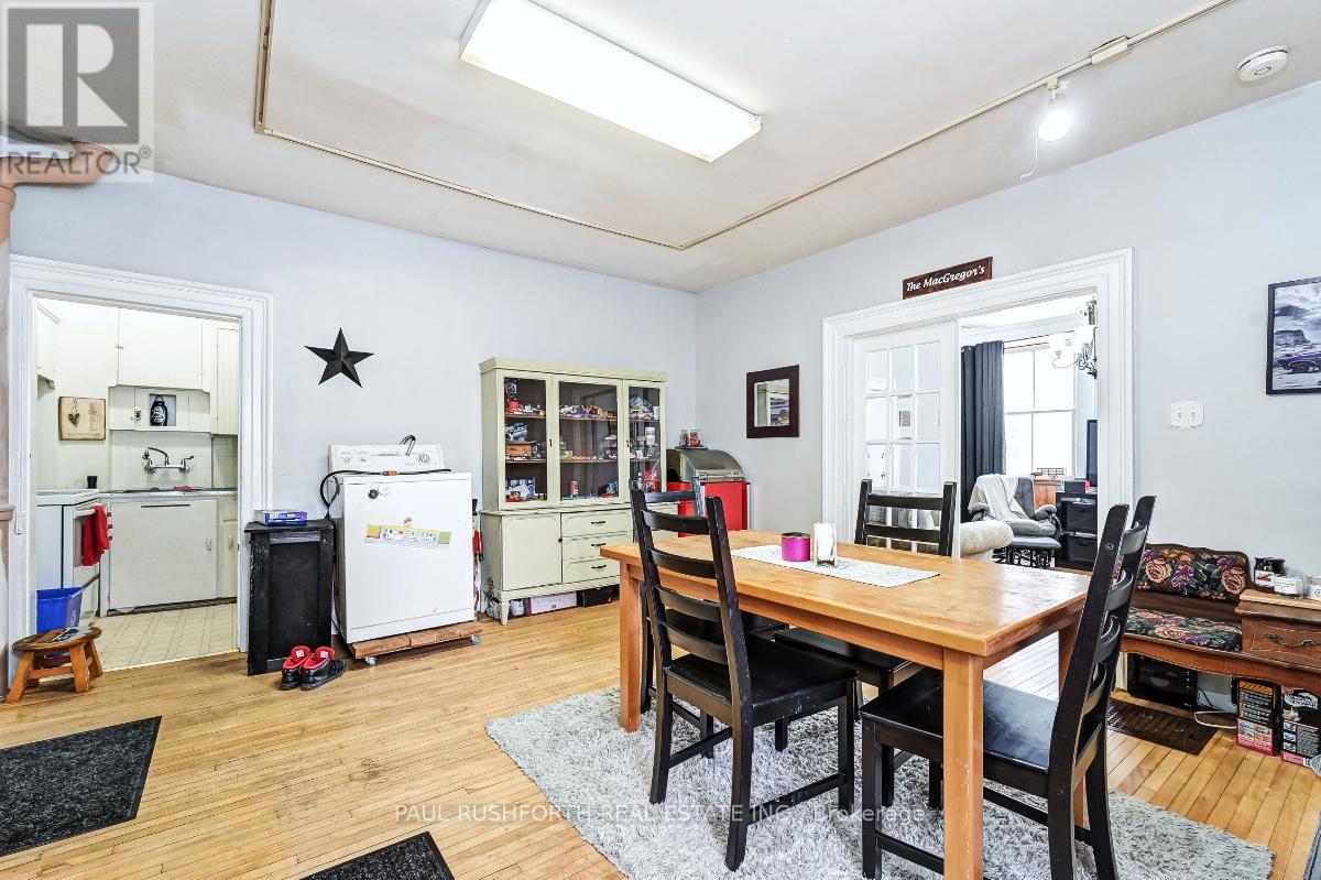 28 Wilson Street W, Perth, Ontario  K7H 2M9 - Photo 13 - X12117010