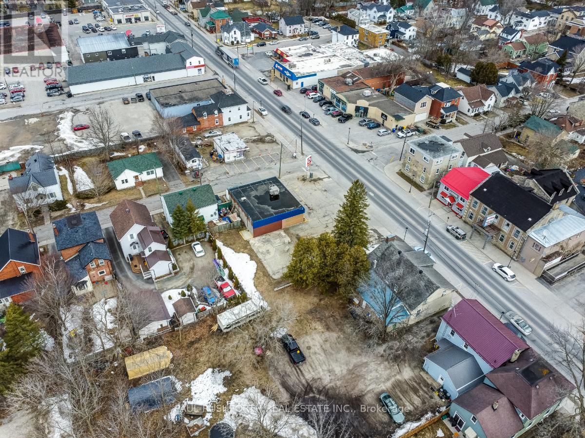 28 Wilson Street W, Perth, Ontario  K7H 2M9 - Photo 5 - X12117010