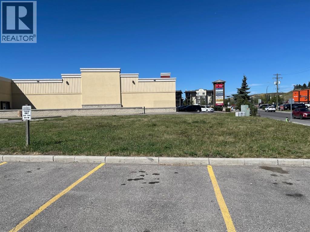 505 Railway Street W, Cochrane, Alberta  T4C 2K9 - Photo 1 - A2173988