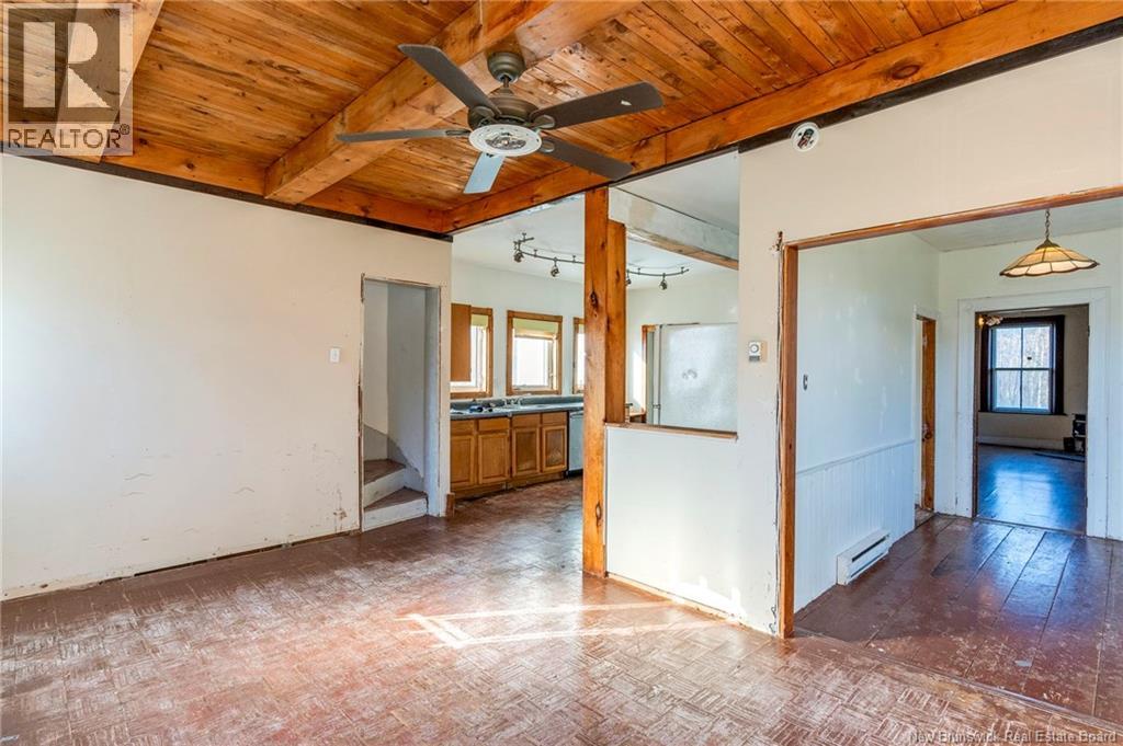 285 Immigrant Road, Cape Tormentine, New Brunswick  E4M 4A4 - Photo 11 - NB130031