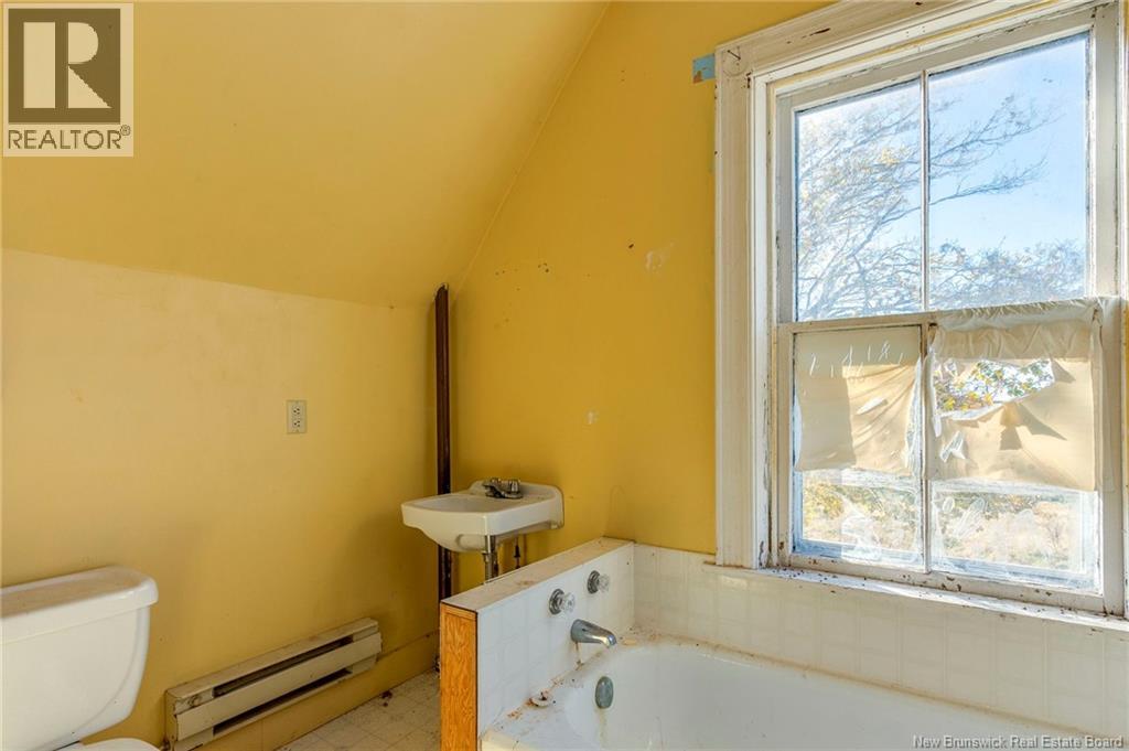 285 Immigrant Road, Cape Tormentine, New Brunswick  E4M 4A4 - Photo 32 - NB130031