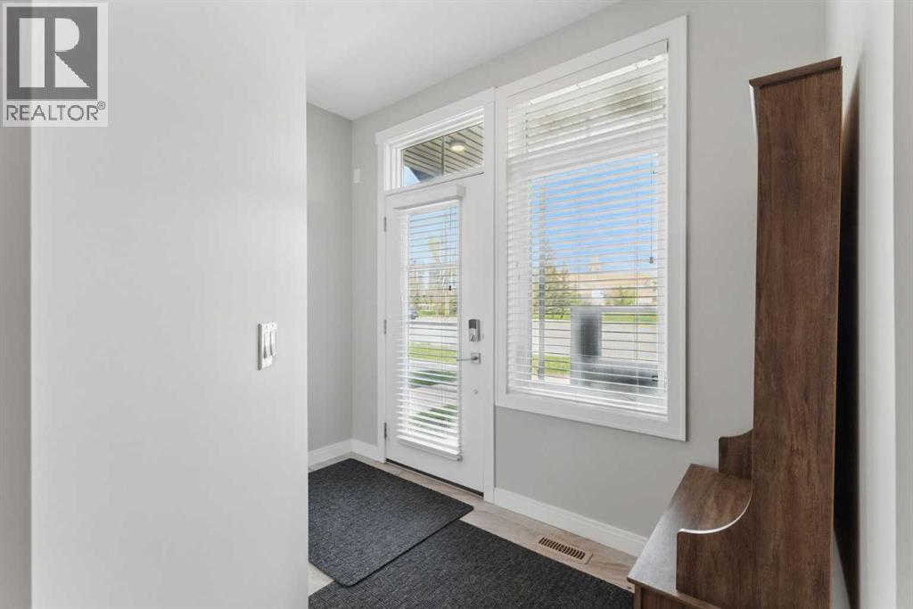 815 85 Street Sw, Calgary, Alberta  T3H 1W7 - Photo 3 - A2268379