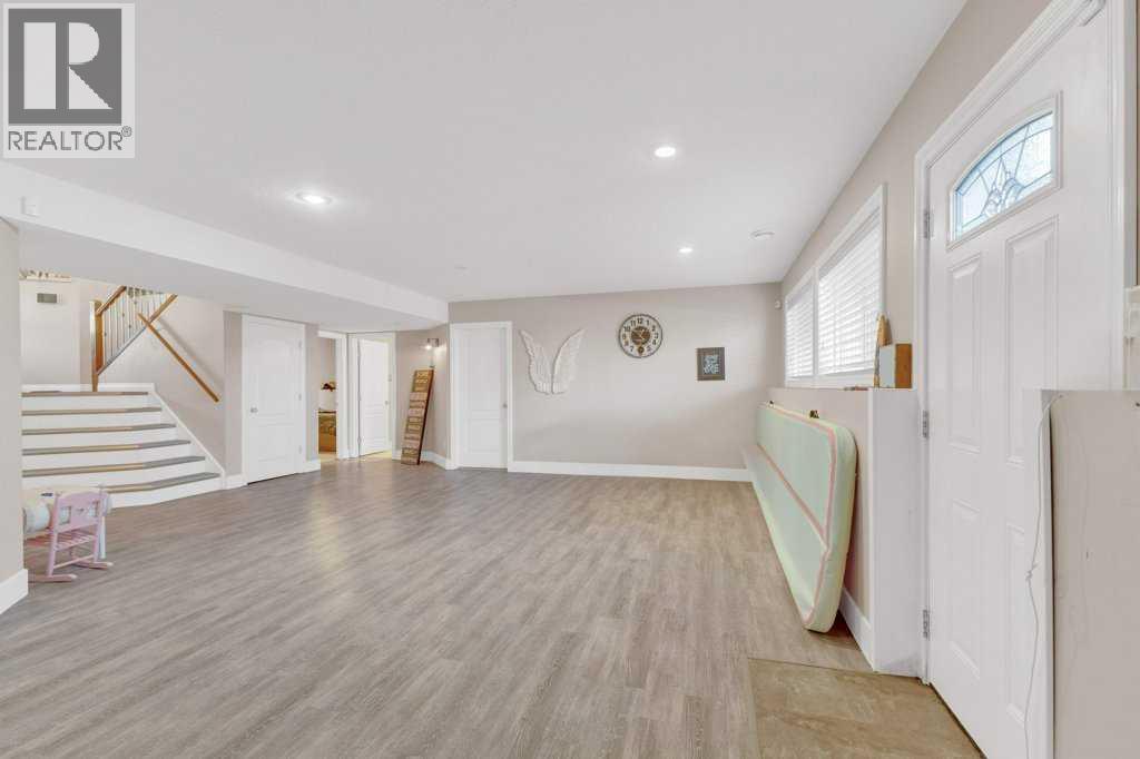 4026 40 Street Close, Ponoka, Alberta  T4J 0A7 - Photo 38 - A2270026