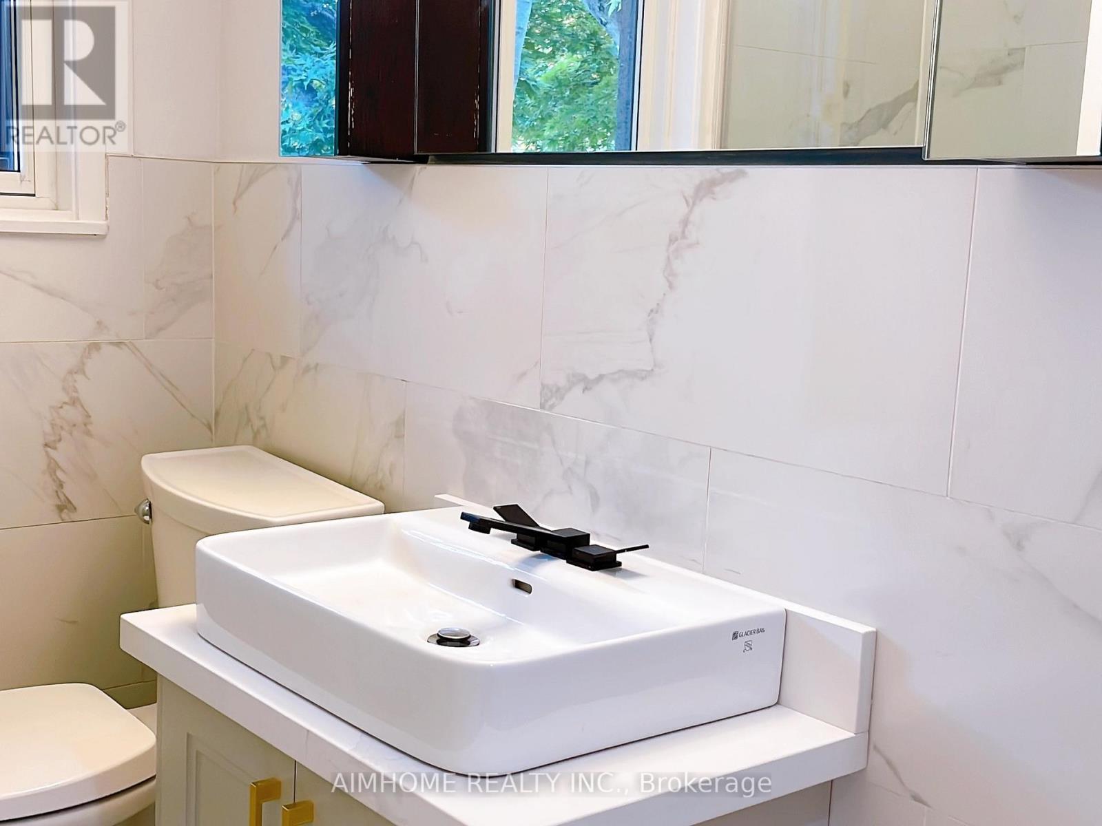 14 Sandalwood Place, Toronto, Ontario  M3B 1L6 - Photo 12 - C12536596