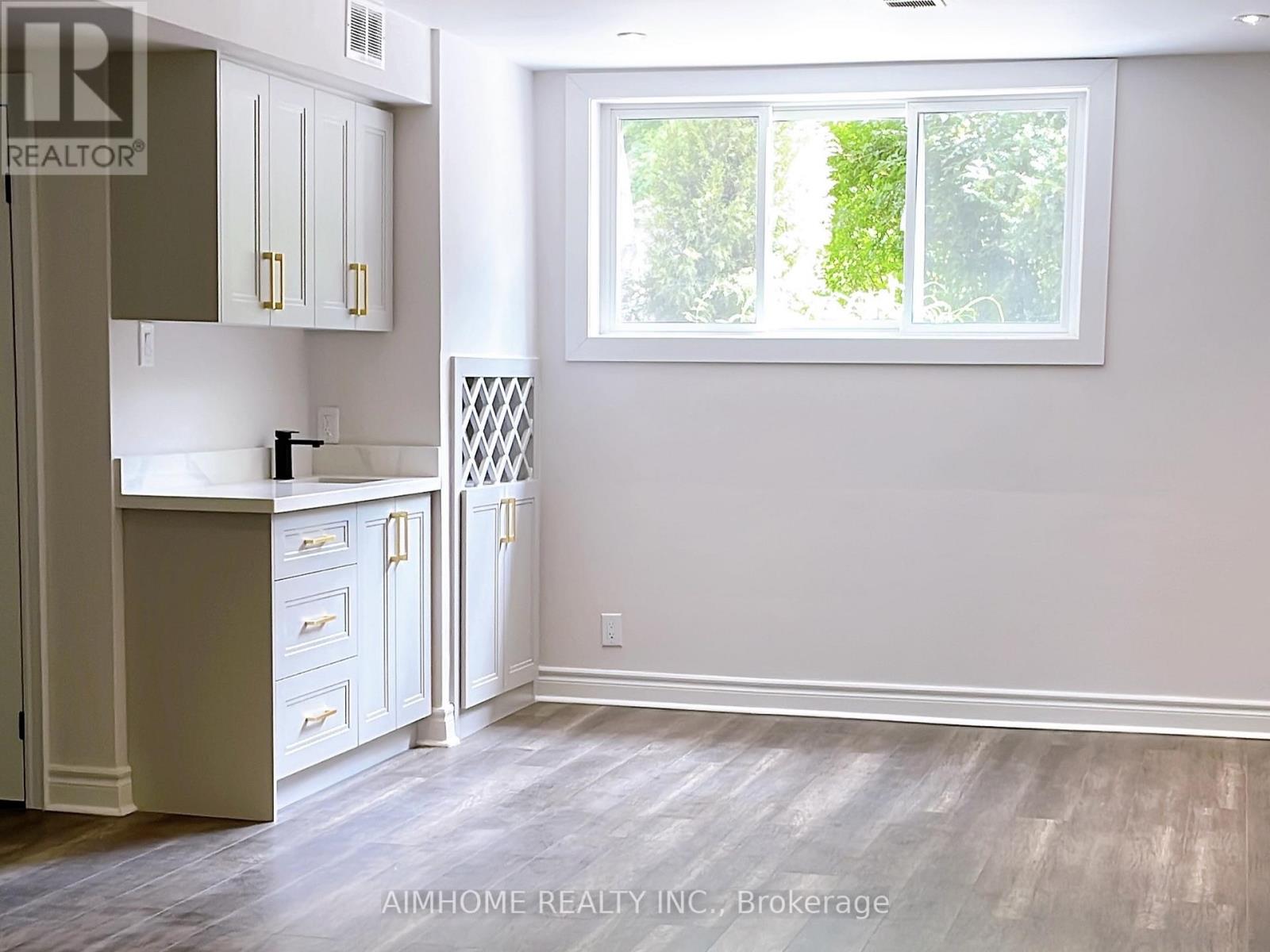 14 Sandalwood Place, Toronto, Ontario  M3B 1L6 - Photo 21 - C12536596