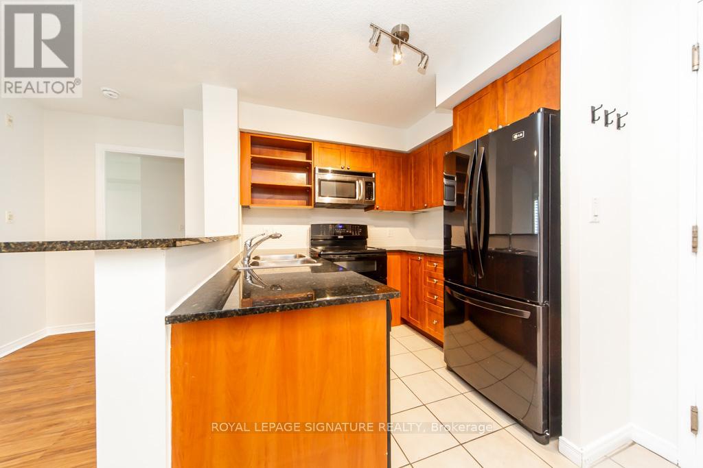 512 - 120 Dallimore Circle, Toronto, Ontario  M3C 4J1 - Photo 15 - C12536638