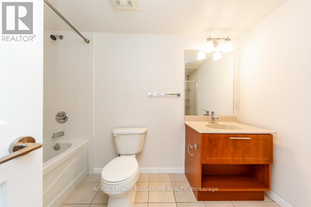 512 - 120 Dallimore Circle, Toronto, Ontario  M3C 4J1 - Photo 21 - C12536638