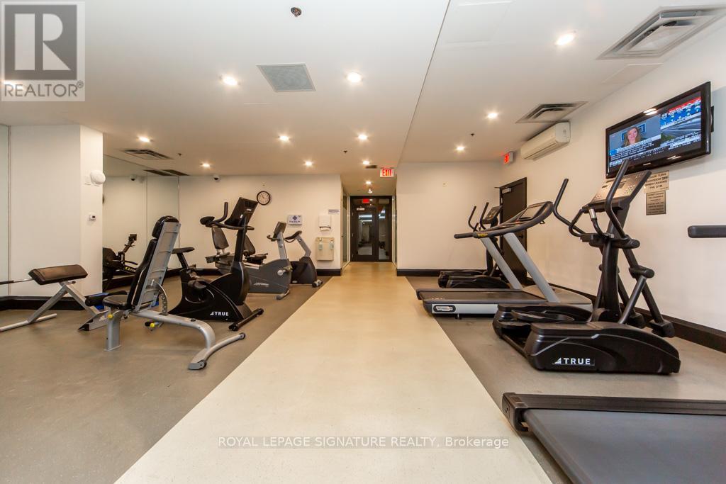 512 - 120 Dallimore Circle, Toronto, Ontario  M3C 4J1 - Photo 33 - C12536638