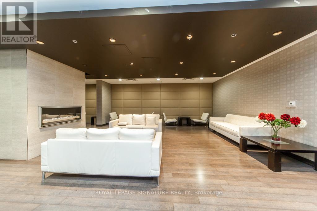 512 - 120 Dallimore Circle, Toronto, Ontario  M3C 4J1 - Photo 38 - C12536638