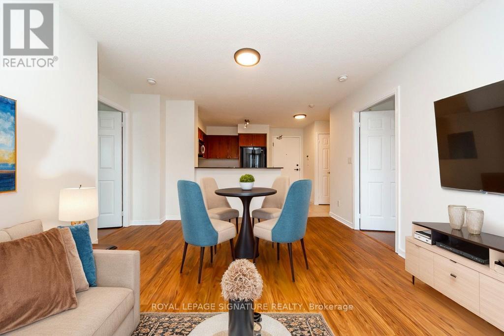 512 - 120 Dallimore Circle, Toronto, Ontario  M3C 4J1 - Photo 8 - C12536638