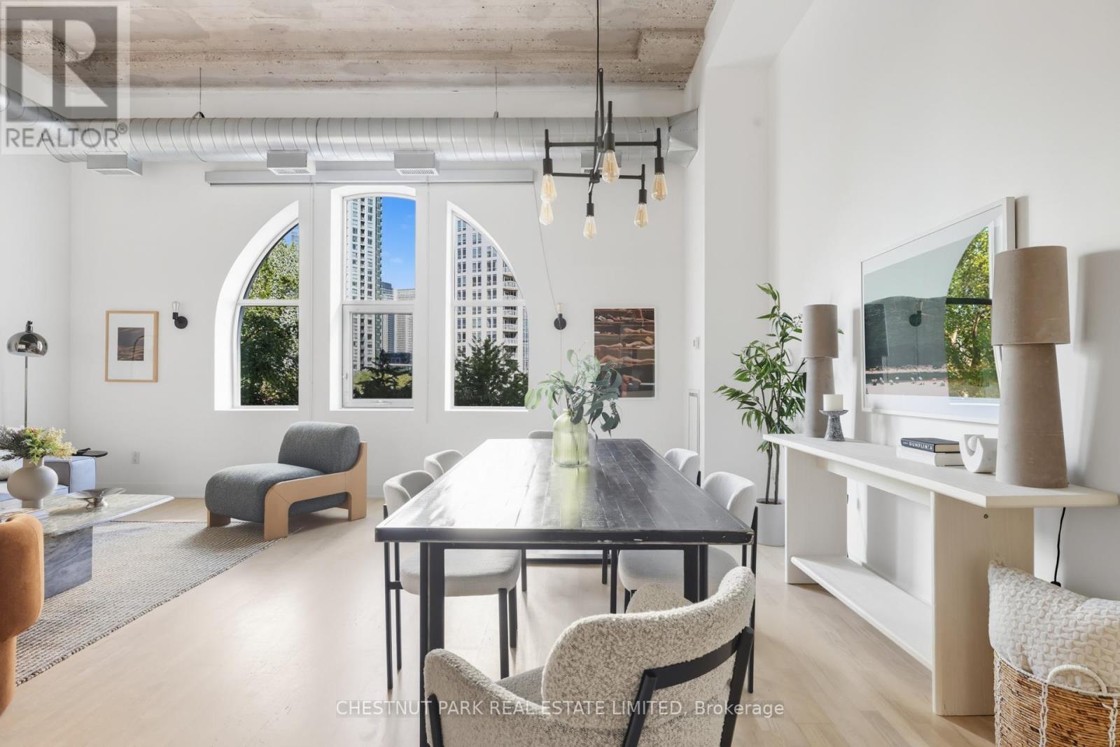 215 - 637 Lakeshore Boulevard W, Toronto, Ontario  M5V 3J6 - Photo 4 - C12536648