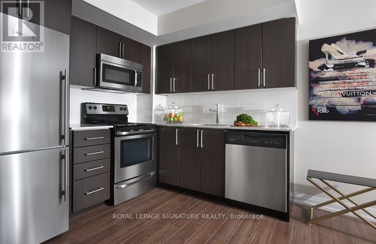 Gv102 - 305 Roehampton Avenue, Toronto, Ontario  M4P 0B2 - Photo 2 - C12536692