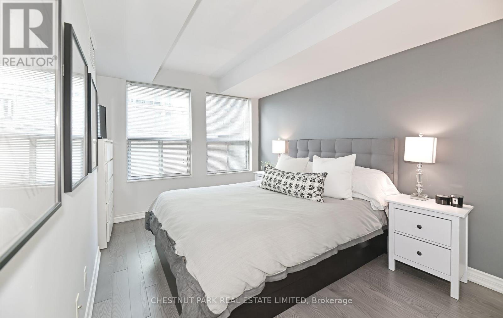 1013 - 230 King Street, Toronto, Ontario  M5A 1K5 - Photo 8 - C12536702