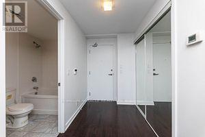 2901 - 14 York Street, Toronto, Ontario  M5J 0B1 - Photo 13 - C12536740